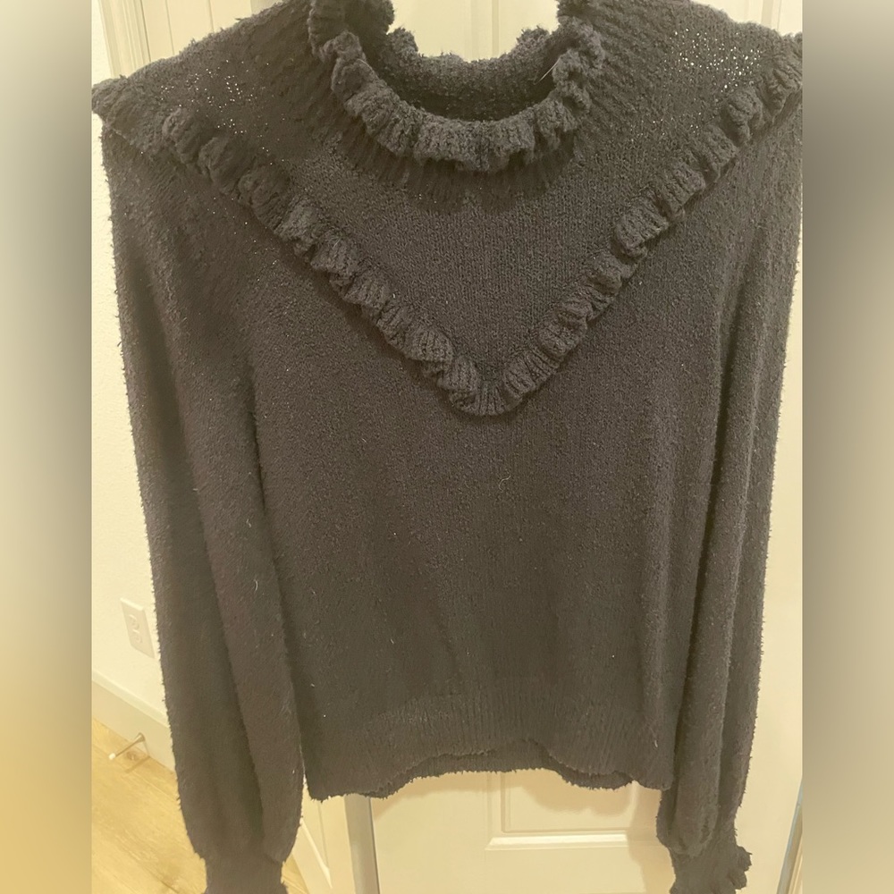 Doen Black Ruffled Crew Neck Sweater